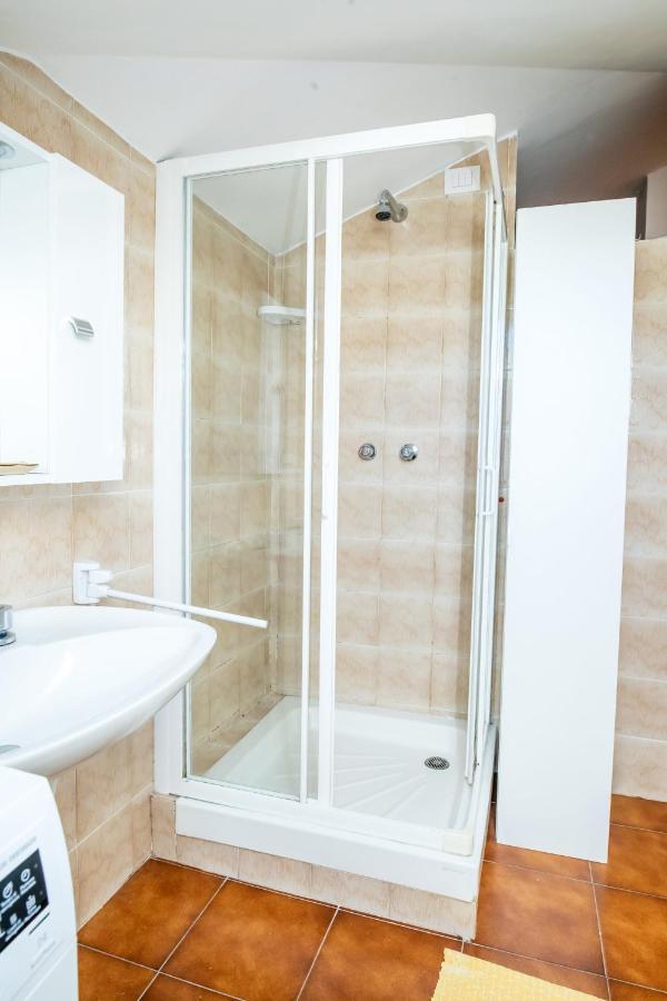 Casa Alejandro Apartment Вараце Екстериор снимка
